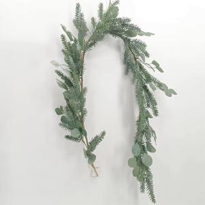 Guirlande de feuilles d'eucalyptus et de cèdre artificielles en rotin, nouvelle décoration suspendue - Product Image 4