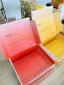 Tùy chỉnh kích thước lớn bộ đồ giường hộp sóng hộp bưu phẩm cho gối vận chuyển <span class=keywords><strong>box</strong></span> với nhựa xử lý - Product Image 4