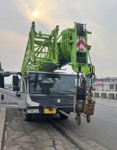 รถเครนตีนตะขาบมือสอง Zoomlion ZAT500 50 ตัน ปี 2022 พร้อมเกียร์บ็อกซ์ เครื่องยนต์ และปั๊ม - เครื่องจักรก่อสร้างเคลื่อนที่ - Product Image 2