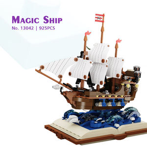 13042 Ensemble de construction de bateau de guerre impérial magique à assembler, 925 pièces, jouet éducatif unisexe - Product Image 1