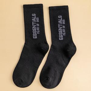 Calcetines de hombre <span class=keywords><strong>Vlone</strong></span> European and American Street Skateboard Orange Big V Tide Brand Ins Cotton Women Medias Pareja - Product Image 5