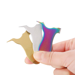 Mini peigne à <span class=keywords><strong>cils</strong></span> en acier inoxydable en forme de Y, applicateur de <span class=keywords><strong>mascara</strong></span> réutilisable, séparateur de <span class=keywords><strong>cils</strong></span> pour usage en salon, infusé à la kératine, sans odeur, 2-en-1 - Product Image 4