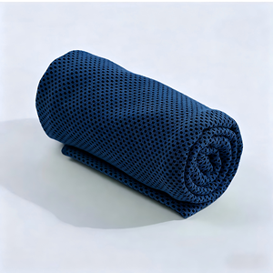 Serviette rafraîchissante réutilisable en microfibre multicolores pour le sport, la gym, le yoga, la course à pied avec logo personnalisé - Product Image 1