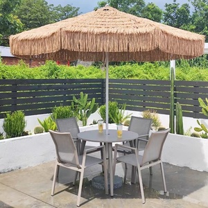 Parasol de jardin central en <span class=keywords><strong>paille</strong></span> synthétique pour le glamping, parasol de plage en <span class=keywords><strong>paille</strong></span> avec pompons - Product Image 1
