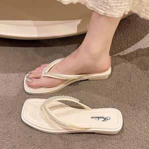 Tongs pour femmes, vêtements d'extérieur, nouvelle collection été 2025, tongs plates polyvalentes antidérapantes, perles françaises, mode plage, pantoufles de maison - Product Image 6