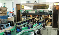 Línea de producción de frutas enlatadas completamente automática con llenado y esterilización automáticos de jarabe de salmuera