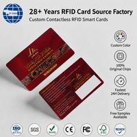 Carte PVC vierge personnalisée avec puce NTAG213 et bande magnétique imprimée pour l'adhésion et l'accès en hôtel, usage quotidien