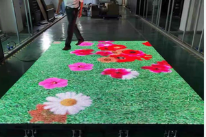 Pantalla LED Interactiva de 1000cd/4K para Pisos, para Uso en Interiores, Centros Comerciales, Parques, Salas de Planificación, Centros de Exposiciones - Product Image 1