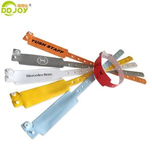 <span class=keywords><strong>Bracelet</strong></span> en vinyle personnalisé de haute qualité, doux et confortable en PVC, <span class=keywords><strong>bracelet</strong></span> personnalisé selon demande, OEM personnalisé - Product Image 2