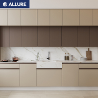 Ensembles complets d'armoires de cuisine Allure, designs personnalisés, armoires de cuisine blanches, prêtes à assembler, îlot de cuisine modulaire, table