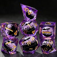 Ensemble de 7 dés DND en résine liquide violet violette Dragon Moon, faits à la main, dés polyédriques tranchants, pour jeux de société Dungeons & Dragons, cadeaux