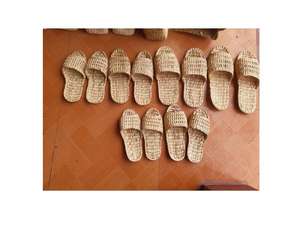 Sandales en paille d'usine du Vietnam-sandales en paille de jonc de mer-pantoufle en paille faite à la main - Product Image 1
