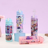 Gourde Hallyu à ventouse pour enfants, motif dessin animé mignon, avec cordon, en PC, grande capacité, avec paille, pour une hydratation intelligente