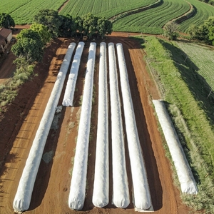 Sac de stockage d'ensilage agricole en PE haute résistance, imperméable et indéchirable, 180-250 microns - Product Image 4