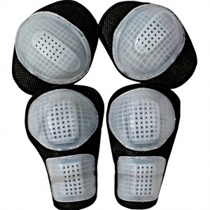 Coudières et genouillères en plastique noir avec design respirant, fermeture auto-agrippante, protection pour adultes, utilisation toutes saisons - Product Image 1