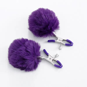 Ensemble de pinces à tétons Plume & Clochette, Bijoux de stimulation BDSM, Pompons et attaches de tétons réglables pour jeux sensoriels en couple - Product Image 4