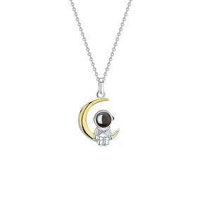 Oem Xiyin Astronauta <span class=keywords><strong>de</strong></span> Proyección <span class=keywords><strong>de</strong></span> Mil Caracteres, Astronauta Dorado para Parejas Alcanzando <span class=keywords><strong>las</strong></span> <span class=keywords><strong>Estrellas</strong></span> y Abrazando la Luna - Product Image 4