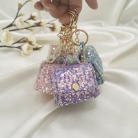 Mini porte-monnaie en cuir PU, pendentif porte-clés, sac à main portable à sequins, porte-monnaie suspendu, sac à écouteurs scintillant avec clous, breloque pour cadeau