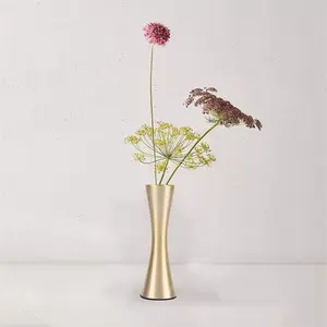 Vase à fleurs en aluminium moderne fait à la main de haute qualité finition brillante écologique pour une utilisation intérieure et extérieure affichage de l'espace décoratif - Product Image 2