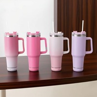 Gobelet à café isotherme en acier inoxydable personnalisé tendance de 40 oz avec haut-parleur Bluetooth portable et paille rabattable