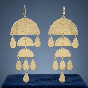 Nouvelles boucles d'oreilles pendantes à longues pampilles, design classique doré, ethniques, faites à la main, plaquées or, pour mariage - Product Image 3