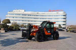 מלגזה כבדה ואמינה, כושר נשיאה 3500 ק\\\"ג, טווח הגעה 1250 ק\\\"ג, משקל 7850 ק\\\"ג, יכולת עלייה ב-30% - Product Image 3