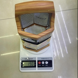 Wholesale DD1080 <b>Kitchen</b> <b>Gadgets</b> Wood Handle Chopping 6 in 1 Multifunctional Grater Stainless Steel Box Peeler Slicer - Product Image 4