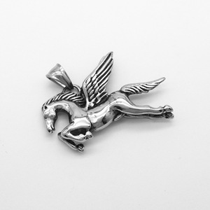 จี้สร้อยคอแฟชั่น Wing Pegaus Saint <span class=keywords><strong>Seiya</strong></span> สไตล์ฮิปฮอป พังก์ รูปสัตว์ ทำจากสแตนเลสสตีล PVD กันน้ำ สำหรับผู้ชาย ขายส่ง - Product Image 4