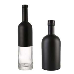 Xuzhou Rond Personnalisé Vide 200ml 375ml 500ml 750ml D'<span class=keywords><strong>alcool</strong></span> 1 Litre Bouteille de <span class=keywords><strong>Vodka</strong></span> En Verre avec Du Liège - Product Image 1
