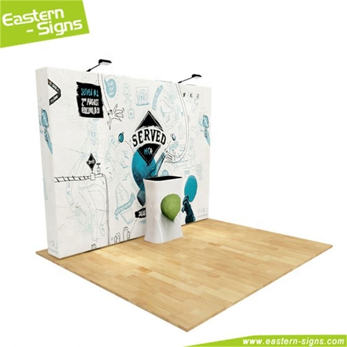Moderne en aluminium polyester affichage stand debout stand d'exposition modulaire de location