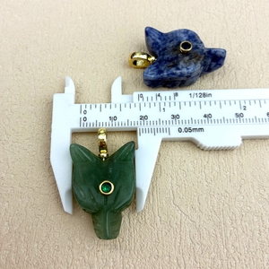Nouveautés : Pendentifs <span class=keywords><strong>de</strong></span> mode en pierres naturelles sculptées en forme <span class=keywords><strong>de</strong></span> renard, breloques tête <span class=keywords><strong>de</strong></span> <span class=keywords><strong>loup</strong></span> en améthyste et sodalite pour colliers DIY et bijoux en cristal - Product Image 4