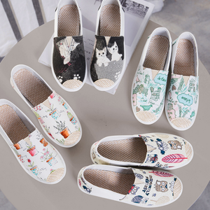 ขายตรงจากโรงงาน รองเท้าผ้าใบลำลองผู้หญิงรุ่นใหม่ล่าสุด ใส่ได้ทั้งฤดูใบไม้ผลิและฤดูร้อน เข้าได้กับทุกชุด สวมใส่ง่ายและมีสไตล์ - Product Image 2