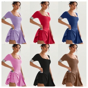 Yimo, mono deportivo de manga corta con cuello cuadrado para mujer, falda antitransparente para Fitness, conjunto para correr, traje de gimnasio ajustado de estiramiento alto para mujer - Product Image 2