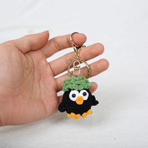 Portachiavi all'uncinetto Amigurumi a forma di pulcino, fatto a mano, simpatico ciondolo per borsa o borsetta a tema animali da fattoria - Product Image 5
