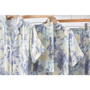 פיג 'מות קל משקל ויסקוזה סאטן רטרו ציור שמן רטרו הדפסה שרוול קצר עליון ומכנסיים ארוכים - Product Image 2