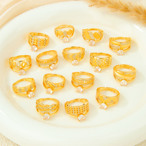 Anillos de Moda de Dubái al por Mayor, Anillos de Circonita Cúbica para Mujer, Anillos de Cóctel de Corazón Dorado de 21k de Lujo para Bodas y Fiestas - Product Image 1