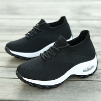 Chaussures décontractées pour femmes en tricot, design tendance, chaussures de sport respirantes, semelle élastique, vente en gros, baskets originales pour femmes
