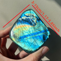 Pierres de guérison en labradorite polie scintillante de haute qualité en forme libre, décorations bleues, idéales pour les cadeaux et la décoration (vente en gros)