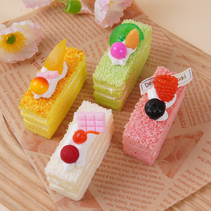 โมเดลเค้กมูสแบบยาว PU สำหรับจำลอง, เค้กผลไม้สร้างสรรค์, ของตกแต่งร้านขนมหวาน, ขนมปังจำลอง - Product Image 3