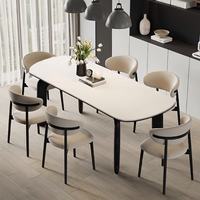 Table à manger avec structure en bois en forme de pattes d'éléphant, plateau en ardoise crème, paire de chaises vintage, compacte et personnalisable