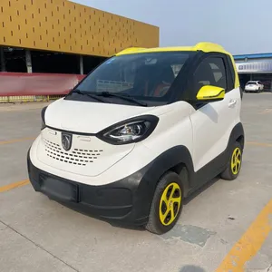 Baojun E100 미니 전기 자동차는 2019 년 6 월에 등록되었으며 사용 된 23000 킬로미터를 여행했습니다.
