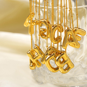 Collana con Ciondolo a Forma di Lettera Iniziale in Acciaio Inossidabile Placcato <span class=keywords><strong>Oro</strong></span> 18K, 26 Lettere dell'Alfabeto, per Donne e Ragazze - Product Image 4