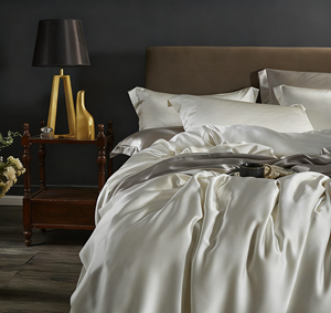 Bộ đồ giường lụa trắng ngọc trai sang trọng Bộ 4 Mảnh lụa 100% dễ bảo quản và lâu dài như máy mới có thể giặt được - Product Image 2