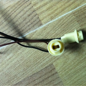 Conector de Plástico Olt de 2 Posiciones, Amarillo, para Uso Automotriz, Modelo Olt 001002003004005 - Product Image 1