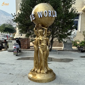 Decorazione da giardino esterna personalizzata grande ottone famoso tre belle ragazze sollevano la terra a grandezza naturale il mondo è tuo scultura in ottone - Product Image 5