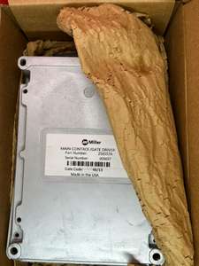 Utilisé Miller Main Control 256557A a Valuable Construction Engins Part - Product Image 4