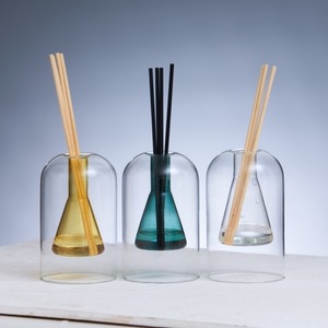 Bottiglia di aromaterapia in vetro stile piccolo libro rosso non stampato semplice in ornamenti bottiglia di olio essenziale di vetro e vasi di cristallo - Product Image 4