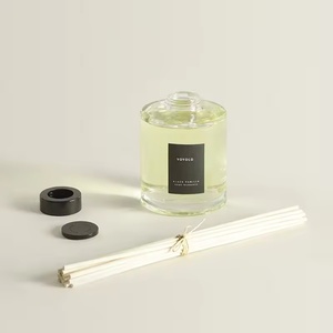 <span class=keywords><strong>Diffuseur</strong></span> <span class=keywords><strong>de</strong></span> <span class=keywords><strong>parfum</strong></span> aromatique Mescente 200 ML avec boîte et bâtonnets en rotin - Product Image 3