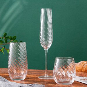 Flûtes à vin en cristal créatives en gros, verres à vin sans pied torsadés pour l'eau, le whisky, les verres de <span class=keywords><strong>dégustation</strong></span> - Product Image 2
