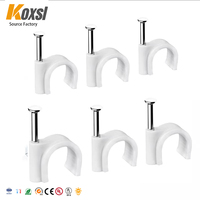 Attaches de câble extérieures résistantes aux UV en PE, supports de câble ronds en acier, attaches murales pour câbles, certifiées CE REACH